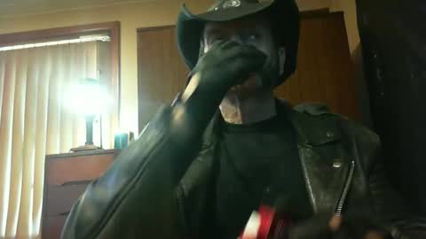 Snapshot of leathergreaser chatting on September 13, 10:01 pm leathergreaser online show from September 13, 10:01 pm
