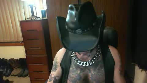 Snapshot of leathergreaser chatting on September 16, 12:18 pm leathergreaser online show from September 16, 12:18 pm