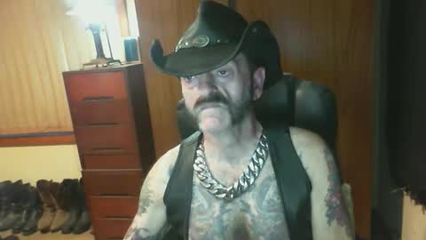 leathergreaser online show from February 28, 7:40 pm