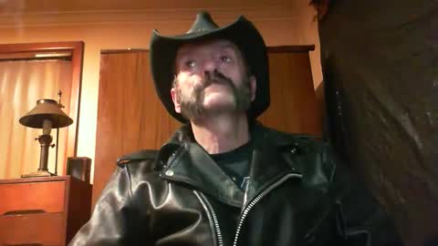 leathergreaser online show from June 2, 7:38 pm