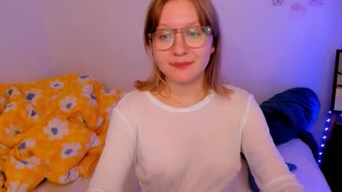 Ellie online show from October 4, 7:22 pm