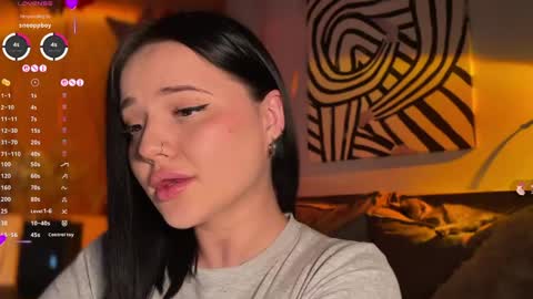 Amelie online show from April 14, 2:20 pm