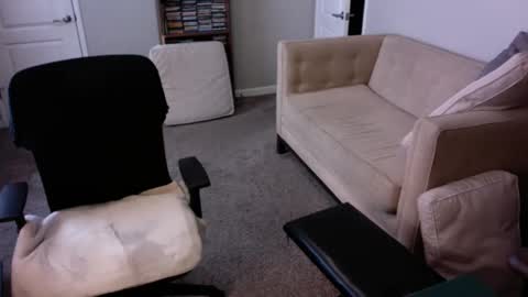 legs999 online show from April 15, 4:10 pm