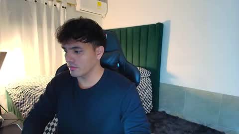  Lei  online show from December 15, 1:45 am