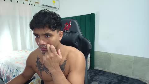  Lei  online show from October 6, 7:42 pm