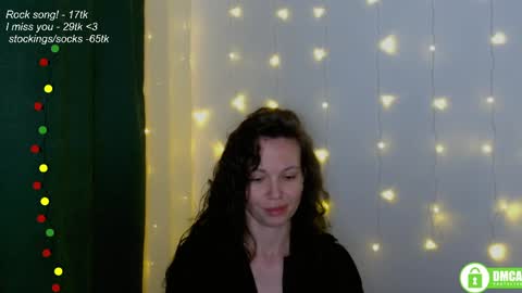 hey Im Leia and I love rock  online show from April 12, 7:18 pm