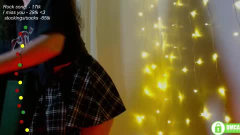 hey Im Leia and I love rock  online show from February 28, 8:24 pm