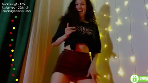 hey Im Leia and I love rock  online show from March 13, 8:12 pm