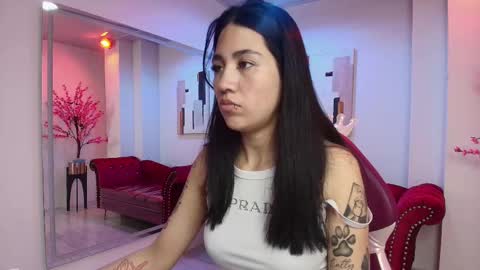 Leia.  online show from March 5, 11:17 am