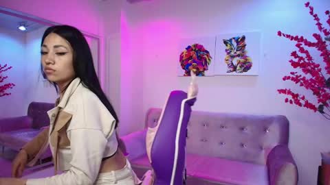 Leia.  online show from March 10, 11:12 am