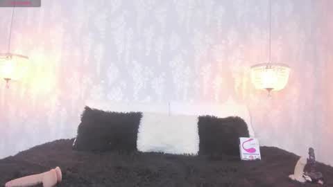 LEIGH ANGELS online show from October 16, 12:54 am