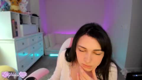 Leighla online show from February 20, 12:32 am