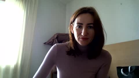 Leila online show from February 20, 1:30 pm