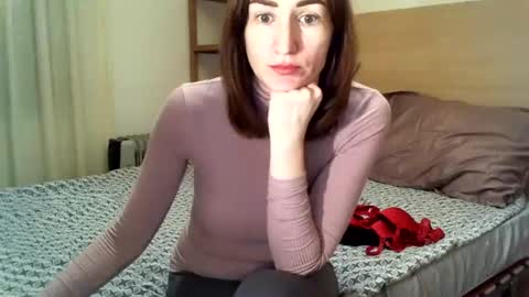 Leila online show from February 20, 8:47 pm