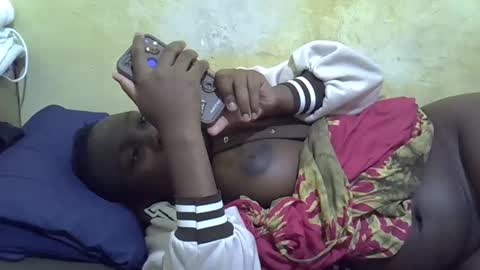 leilah_cute19 online show from May 9, 8:04 pm