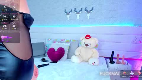   online show from January 12, 7:43 pm