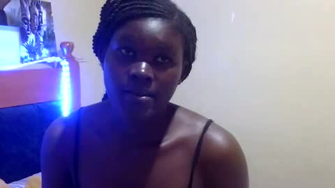 leilalessie online show from April 22, 9:27 am