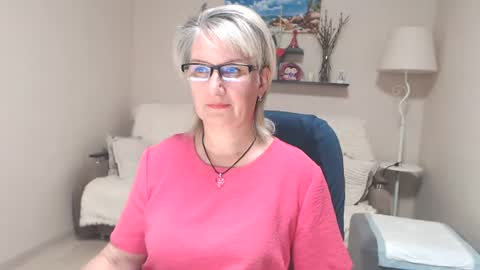 Leila Kinky online show from July 12, 1:36 pm