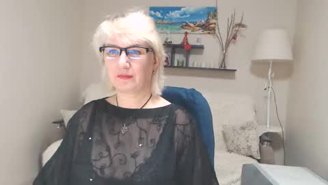 Leila Kinky online show from January 19, 5:48 am
