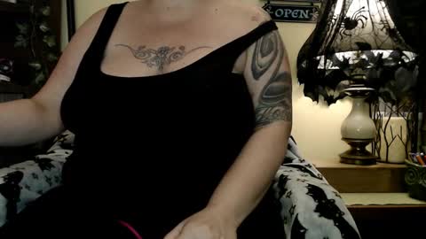 Lelu Fallas online show from March 5, 7:27 am