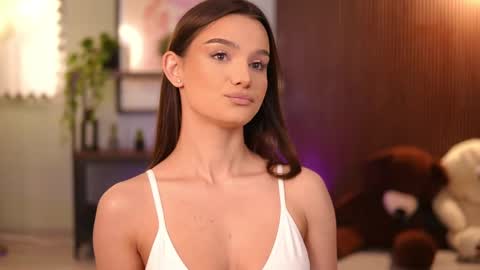 Lena Laurent online show from June 1, 9:10 am