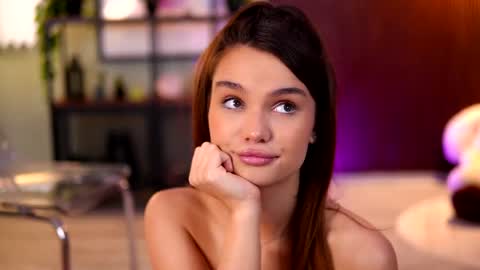 Lena Laurent online show from July 20, 9:45 am