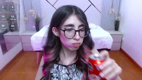 Lena online show from October 6, 8:04 pm