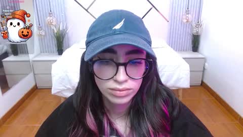 Lena online show from October 18, 8:57 pm