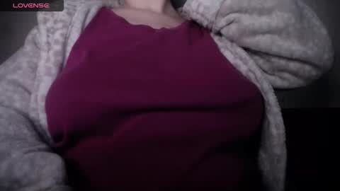 lenagolden online show from January 14, 3:53 pm