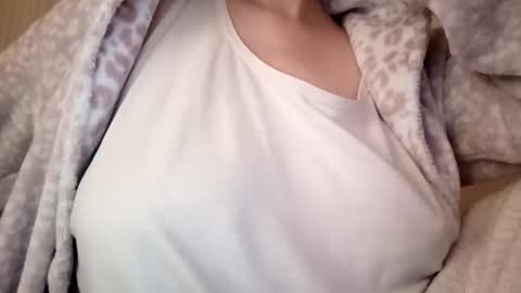 lenagolden online show from February 5, 10:41 am