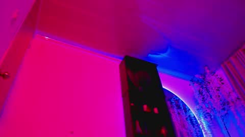 Lenna Kang online show from February 22, 4:07 am