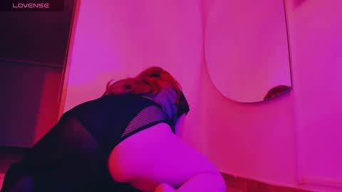 Lenna Kang online show from November 7, 4:15 am