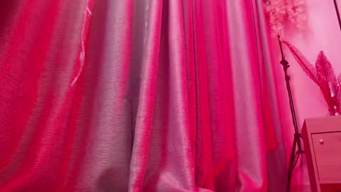 Lenna Kang online show from February 22, 5:35 pm