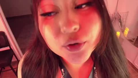 Lenna Kang online show from February 25, 10:13 pm