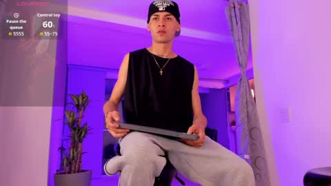 Lenner INDEPENDENT MODEL online show from April 5, 3:14 am