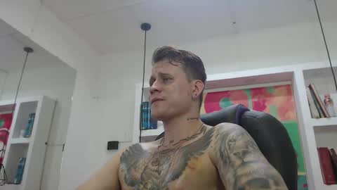 Yesid online show from February 9, 4:40 pm