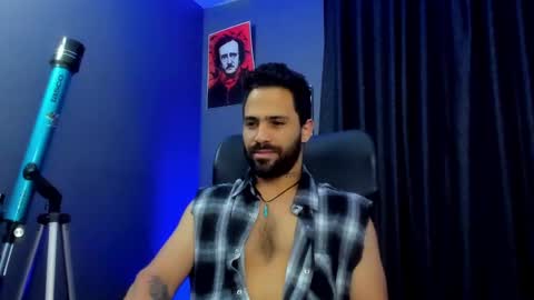 Snapshot of leo_diaz01 chatting on February 7, 1:15 am Leo Diaz online show from February 7, 1:15 am
