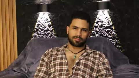 Leo  Diaz online show from February 12, 2:37 am