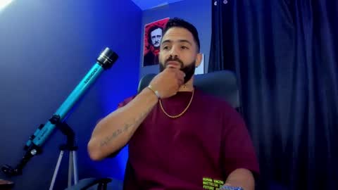 Snapshot of leo_diaz01 chatting on January 1, 2:30 am Leo Diaz online show from January 1, 2:30 am
