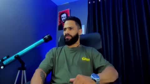 Snapshot of leo_diaz01 chatting on January 3, 4:22 am Leo Diaz online show from January 3, 4:22 am