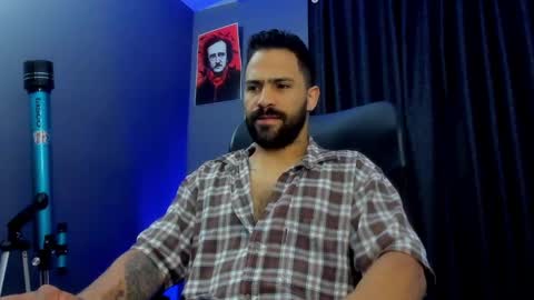 Snapshot of leo_diaz01 chatting on February 25, 2:37 pm Leo Diaz online show from February 25, 2:37 pm