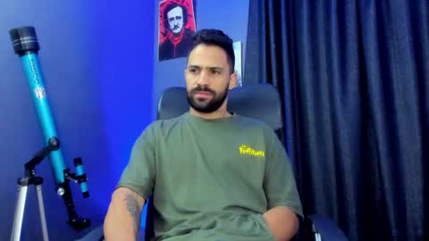 Snapshot of leo_diaz01 chatting on February 22, 2:30 pm Leo Diaz online show from February 22, 2:30 pm
