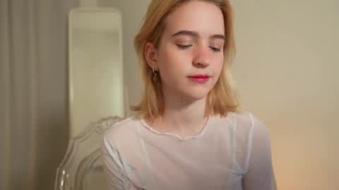  Ashly  online show from January 26, 3:47 pm