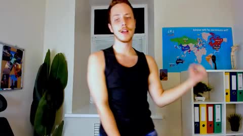 Leo online show from October 20, 4:34 pm