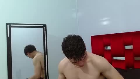 leo_morris online show from December 28, 3:59 pm