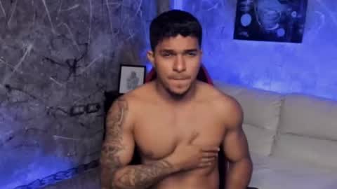 Leo independent model online show from February 26, 1:42 am