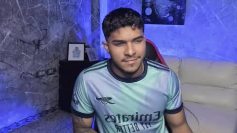 Leo independent model online show from October 29, 12:23 am