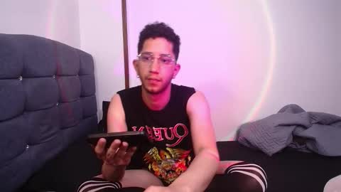 Leoh online show from December 3, 3:07 am