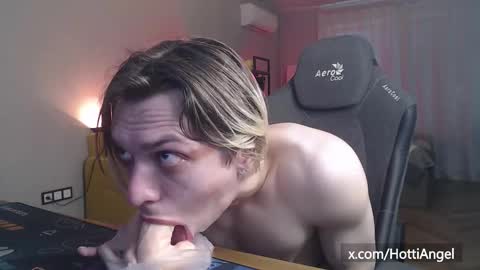 Snapshot of leon_yuugen chatting on September 16, 3:48 pm Leon online show from September 16, 3:48 pm