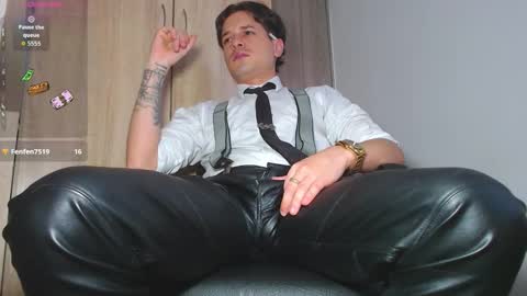 iam leonal online show from November 5, 9:06 pm